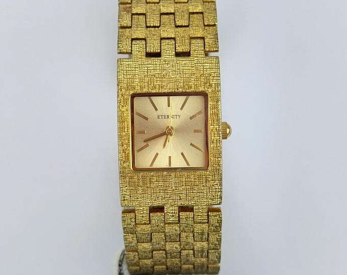 Vintage Eternity Gold Plated Bracelet Watch • Textured 1970s–80s Quartz Ladies