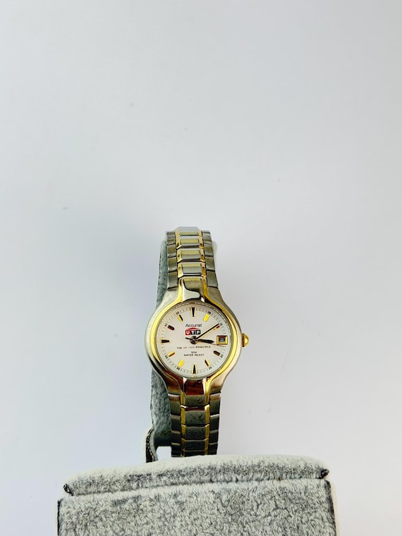 Vintage Accurist UTP Watch in Stainless Steel — Retro Classic Timepiece