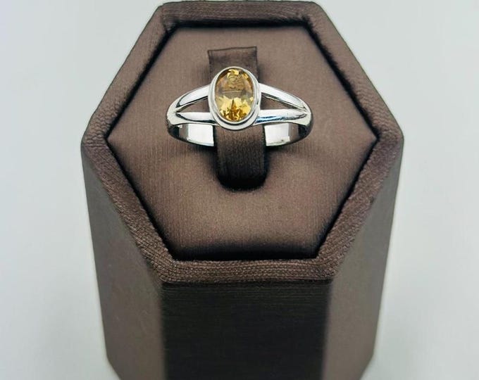 Vintage Citrine Sterling Silver Ring – Natural Gemstone, Size 7 Statement Piece