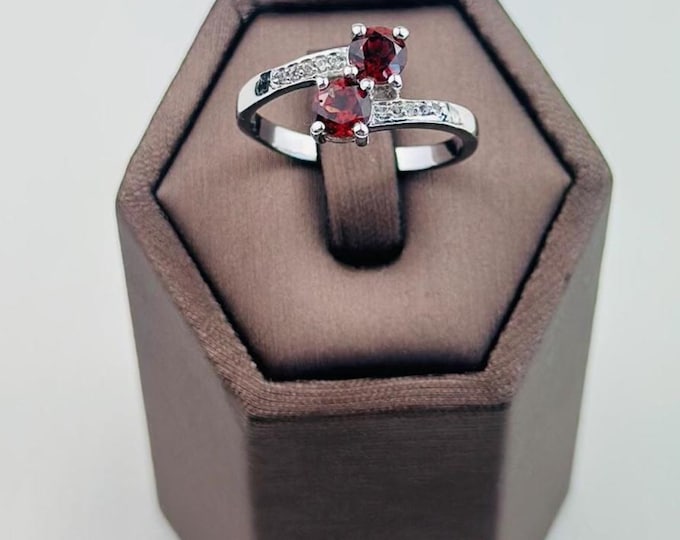 Vintage Two Stone Garnet Ring – Sterling Silver 925, Deep Red Gemstone, Size 8