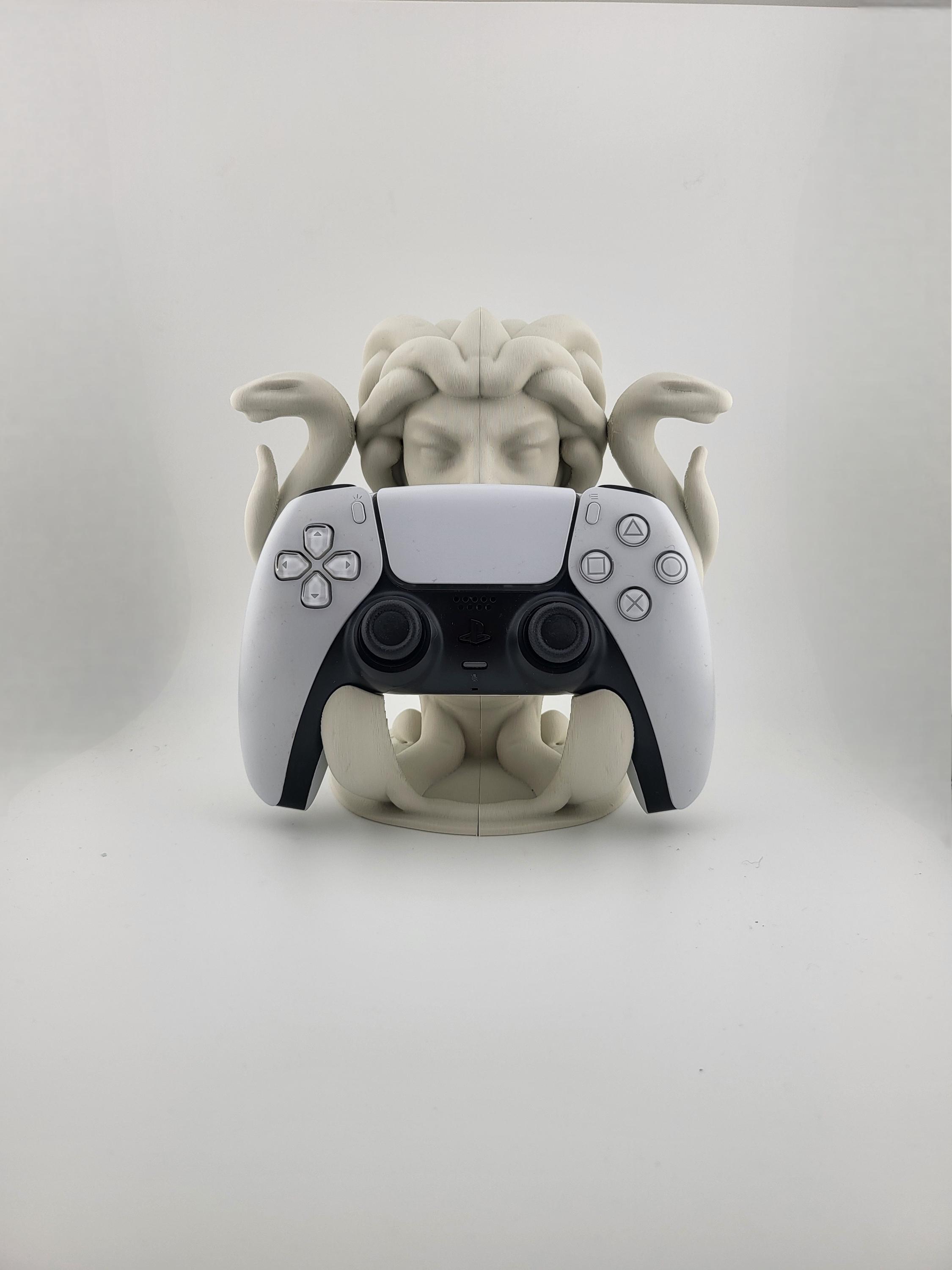 置物 PlayStation 5 Medusa PS5 Controller Stand – Mythology Gaming Desk Decor – 3D