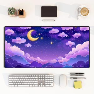 Tappetino da scrivania viola con nuvole, cielo notturno, luna e stelle, galassia, pastello, grazioso arredamento per ufficio kawaii, grande tappetino per mouse da gioco.