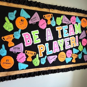 Kit de tablero de anuncios de baloncesto para marzo con ideas para ser un jugador de equipo / Descarga digital para imprimir, recortar y colgar como decoración para el aula