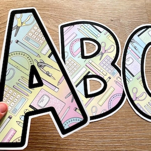 Letras imprimibles para el tablero de anuncios de matemáticas para decoraciones tranquilas en tonos pastel para el aula. Descarga digital para imprimir, cortar y colgar.