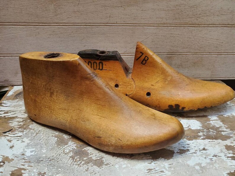 2 Vintage wooden shoe forms wood cobbler lasts cobblers Etsy
