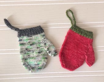 Knitted Mini Mitten PATTERN