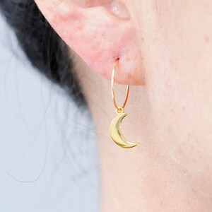 Moon Earrings / Star Earrings / Moon And Star Earrings / Gold Star Earrings / Dainty Star Earrings / Dainty Gold Earrings / Gold Hoops