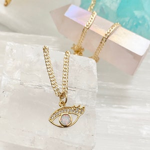 Gold Eye Necklace / Eye Medallion Necklace / Mystical Eye Necklace / Gold Evil Eye Necklace / Gold Filled Necklace /  Gold Layering Necklace