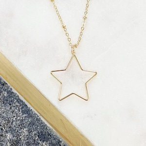 Gold Star Necklace / Gold Star Dangle Necklace / Star Necklace / Gold Layering Star Necklace / Gold Celestial Necklace / Layering Necklace