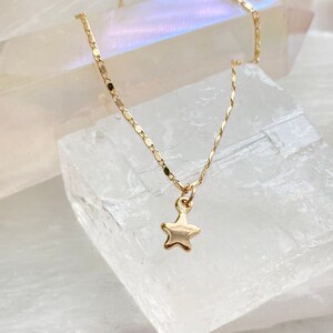 Gold Star Necklace / Dainty Gold Star Necklace / Tiny Gold Star Necklace / Layering Necklace / Mini Star Necklace / Star Layering Necklace