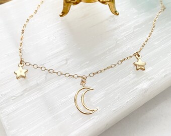 Gold Moon Necklace / Gold Star Choker / Moon and Star Necklace / Gold Necklace / Gold Crescent Moon Necklace / Layering Gold Moon Necklace