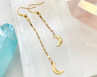 Crescent Moon Earrings / Moon Dangle Earrings / Celestial Earrings / Moon Earrings / Asymmetrical Moon Dangle Earrings / Gold Moon Earrings