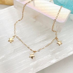 Gold Star Necklace / Dainty Gold Star Necklace / Tiny Gold Star Necklace / Layering Necklace / Mini Star Necklace / Star Layering Necklace
