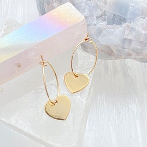 Gold Heart Hoop Earrings / Heart Earrings / Gold Hoops / Heart Hoop Earrings / Gold Hoop Earrings / Dainty Gold Hoops / Dainty Heart Hoops
