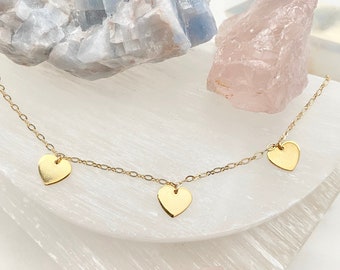 Gold Heart Necklace / Heart Charm Necklace / Heart Choker Necklace / Gold Heart Charm Necklace / Layering Necklace / Gold Layering Necklace