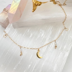 Gold Moon Necklace / Gold Star Choker / Moon and Star Necklace / Gold Necklace / Gold Crescent Moon Necklace / Layering Gold Moon Necklace