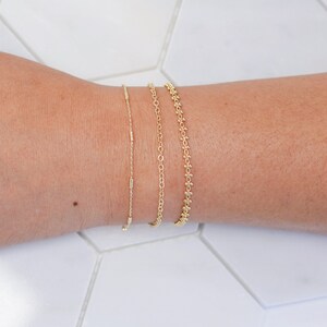 Dainty Gold Bracelet / Chain Bracelet / Simple Gold Bracelet / Gold Stacking Bracelet / Gold Lace Chain Bracelet / Satellite Chain Bracelet