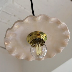 White wavy ceramic pendant light