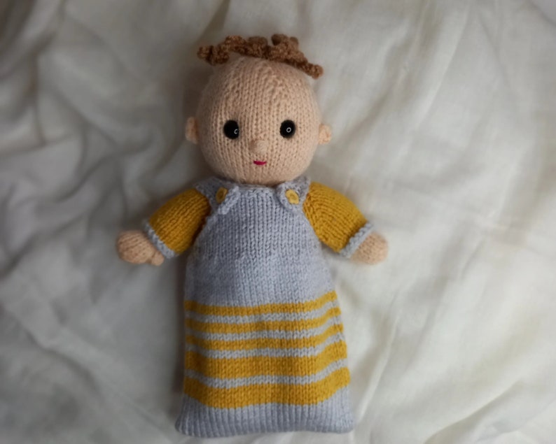 Sleep set for Betsy and Ben baby dolls knitting pattern image 7