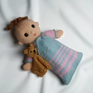 Sleep set for  Betsy and Ben baby dolls knitting pattern