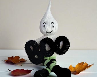 Boo! Ghost Shelf Sitter Knitting pattern Instant download