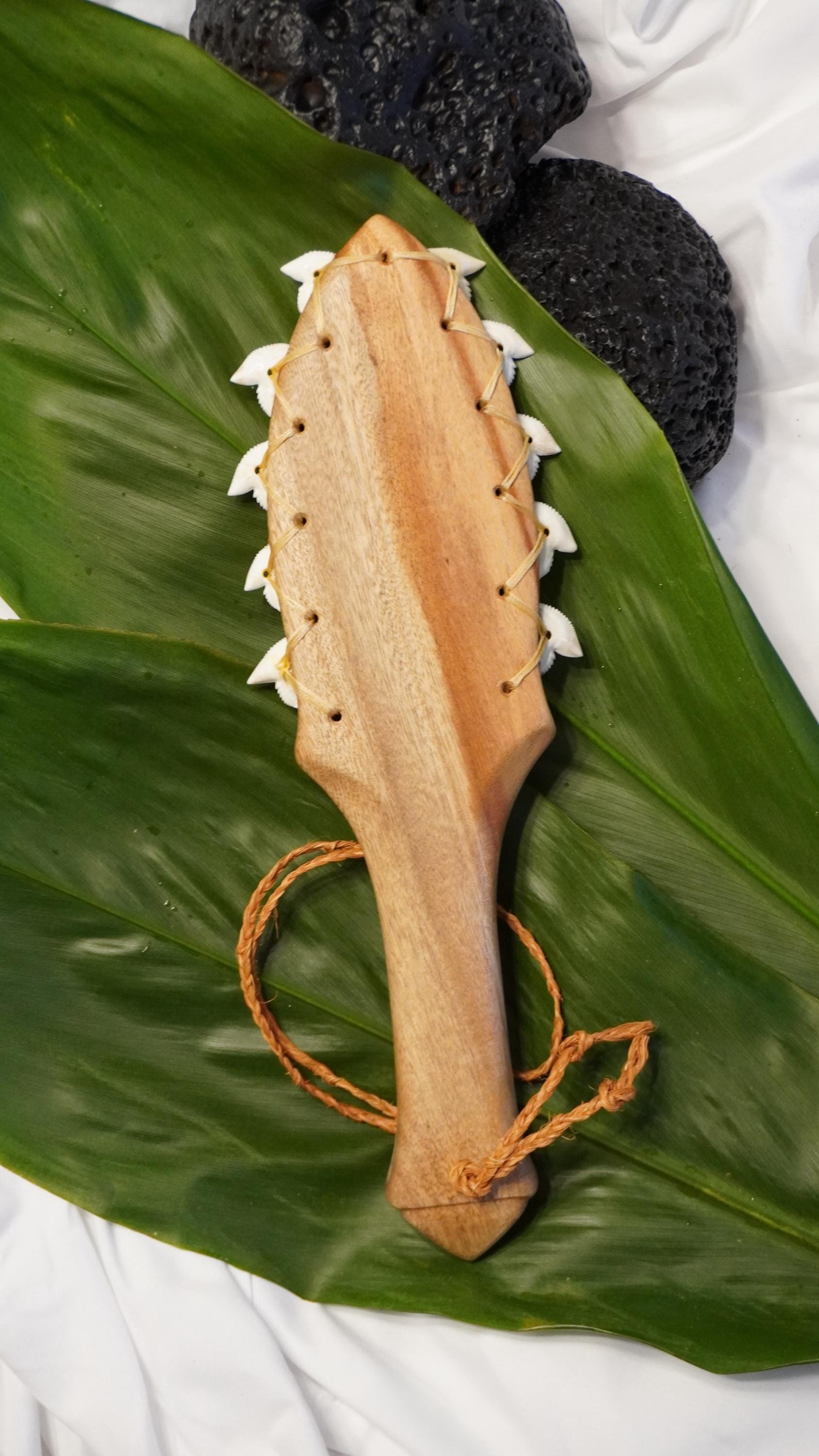 Leiomano - Etsy 日本