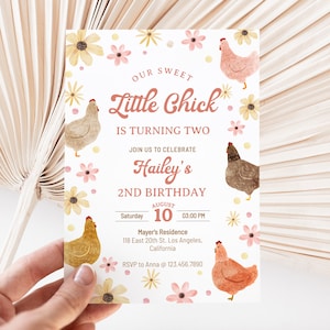 Invitación editable de cumpleaños de pollo, fiesta temática de cumpleaños de pollo, invitación de pollo de corral, fiesta de pollo para el segundo cumpleaños, BD13