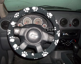 Fleece Steering Wheel Cover, Black and White Paw Print