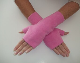 NEW Light Pink Premium Luxe Fleece Fingerless Gloves