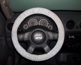 Fleece Steering Wheel Cover, Light Gray