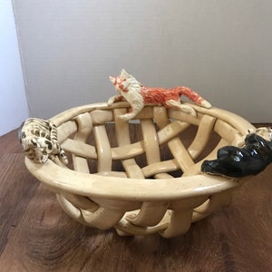 Custom cat bowl image 4