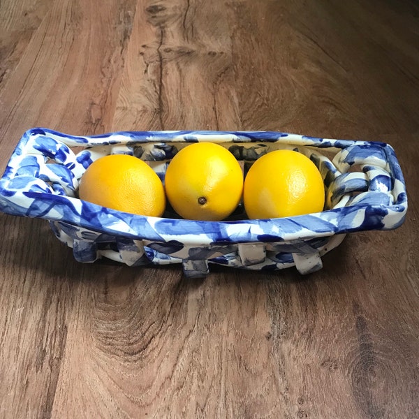 Ceramic bread basket