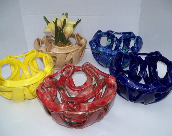 Art Pottery  Bowl -ceramic fruit bowl-bread warmer-bread baker-blue pottery bowl-home decor