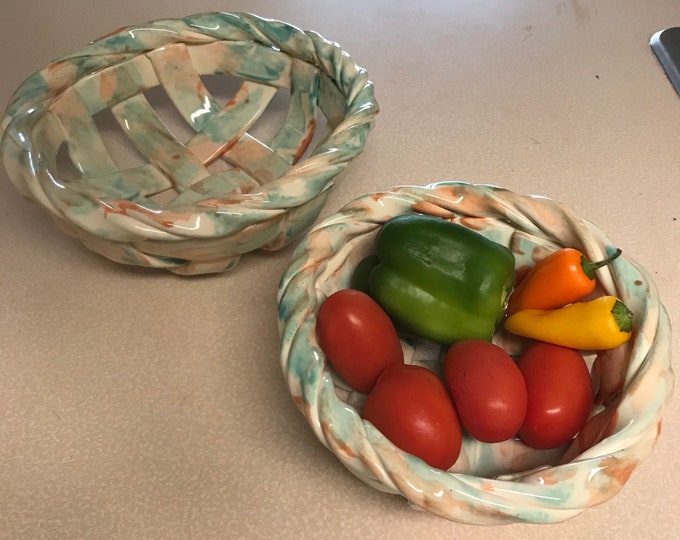 Woven pottery bowl-bread warmer-bread baker-fruit bowl-centerpiece-home decor