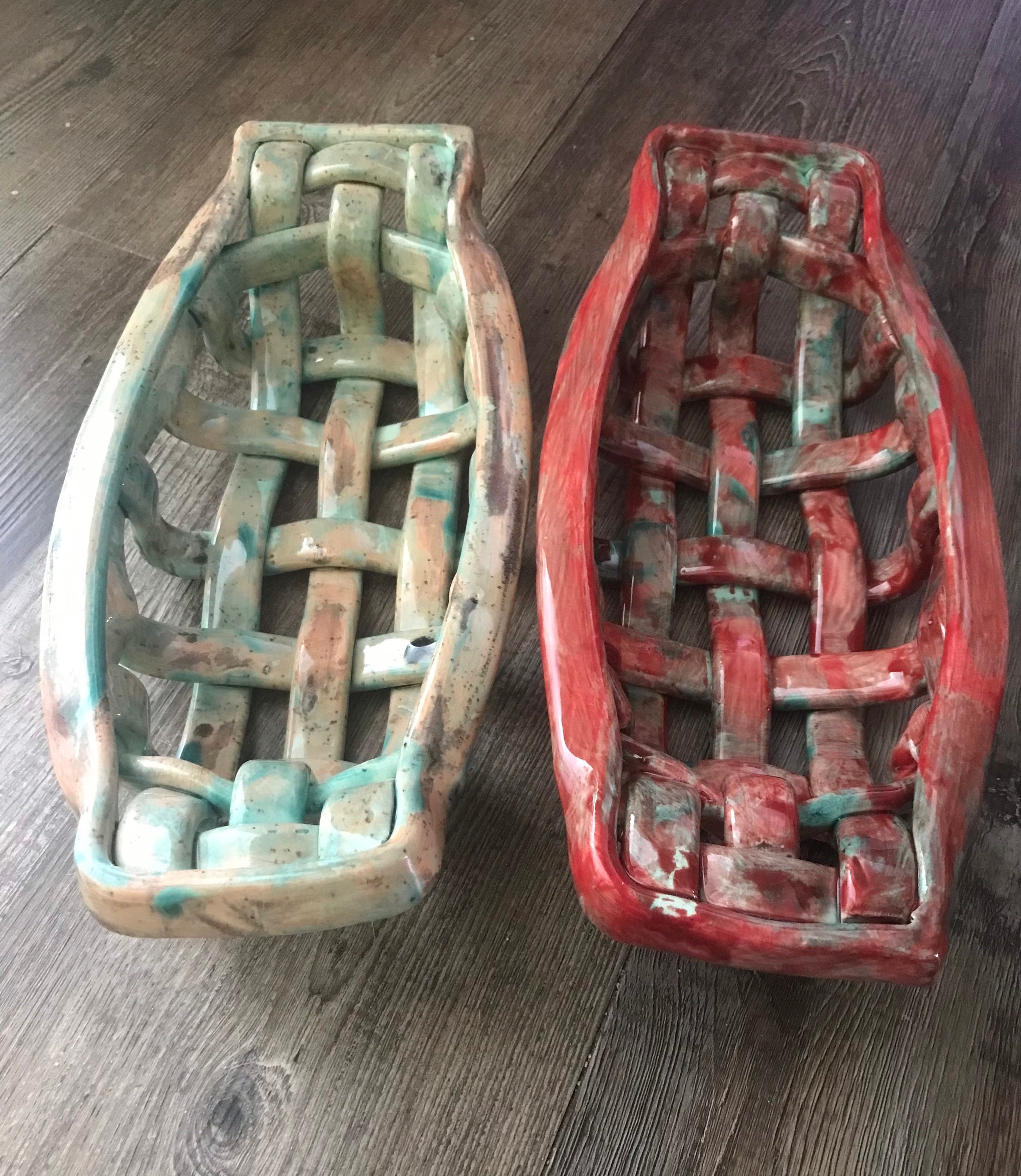 Ceramic bread basket