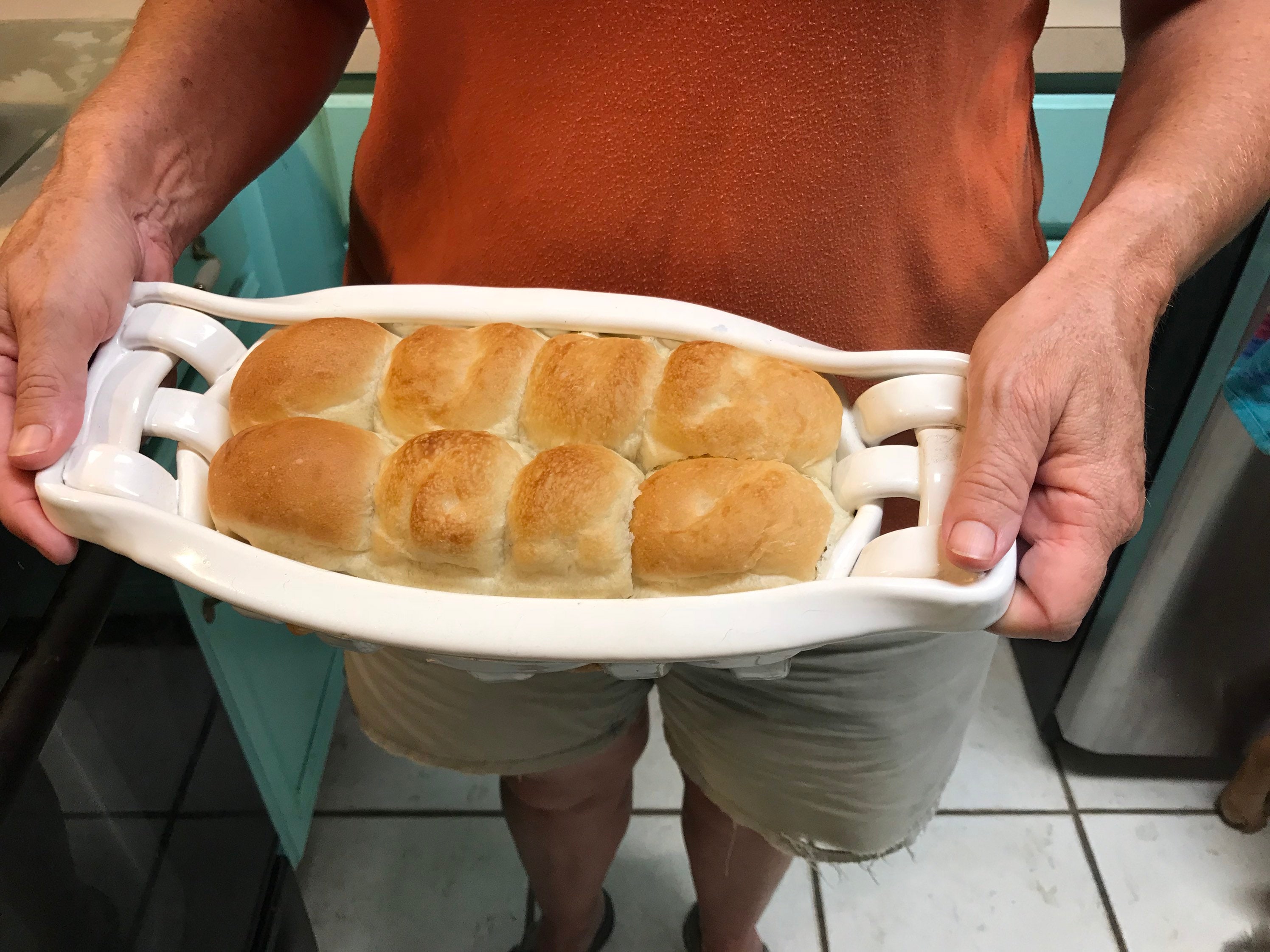 Ceramic bread basket