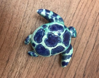 Sea turtle magnet-pottery-blue -aqua -kitchen-turtle