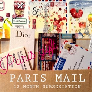 Lettera al mese di Parigi: 12 lettere spedite ogni mese da Parigi alla tua casella postale, souvenir di Parigi inclusi + bonus acquerello