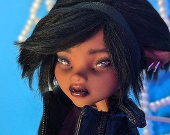 Custom Art Doll OOAK Monster High Repaint Clawdeen – alt core wolf