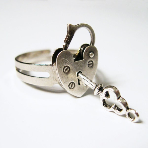 Mini Opening Closing Vintage Padlock Adjustable Ring - Unlock My Heart