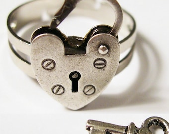 Mini Opening Closing Vintage Padlock Adjustable Ring - Unlock My Heart