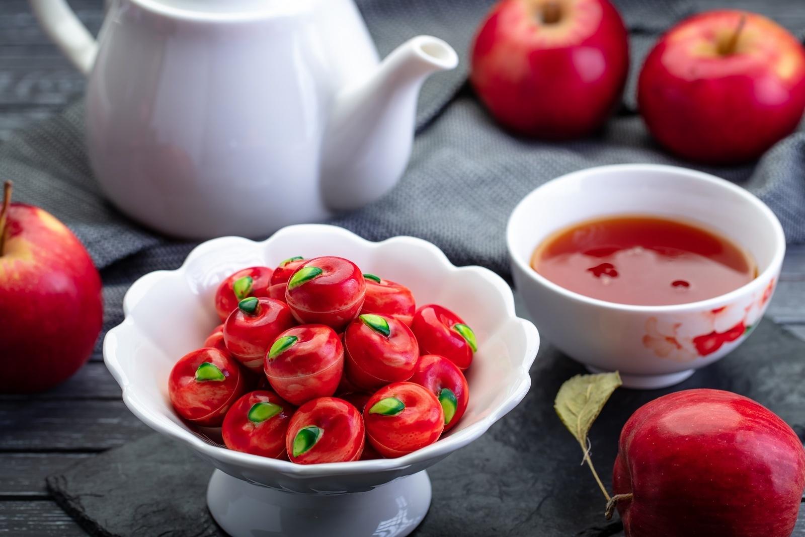 Apple - ♡kaz♡ Qazaq Apple: Chocolate-coated Handmade Candy With Apple Jam