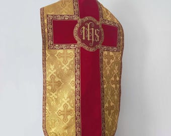 Gold Roman chasuble