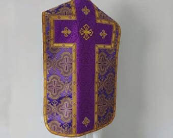 Purple roman chasuble with set
