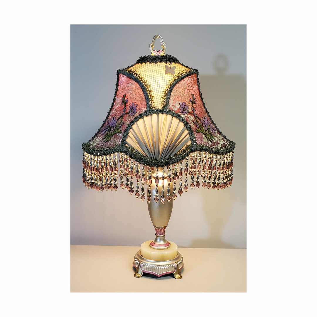 Vintage Table Lamp With Victorian Lamp Shade Her Majesty's Chamber 0402 ...