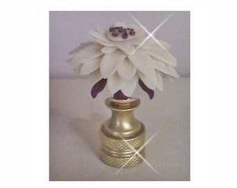 Zinnia Lamp Finial