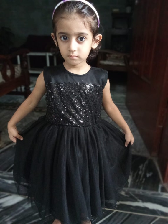 black baby dress 3T dress, satin dress, simple chic baby dress, satin baby and Hair band, 3T Girls Clothes,, 2 year old Girl Gift 2 Years (90cm) 51 20.08 50 19.69 50 19.69 2 Holly black girl prom gown