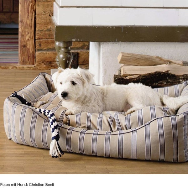 Sewing instructions for a dog bed for small, medium and large dogs. Make something individual for your dog or cat. In German