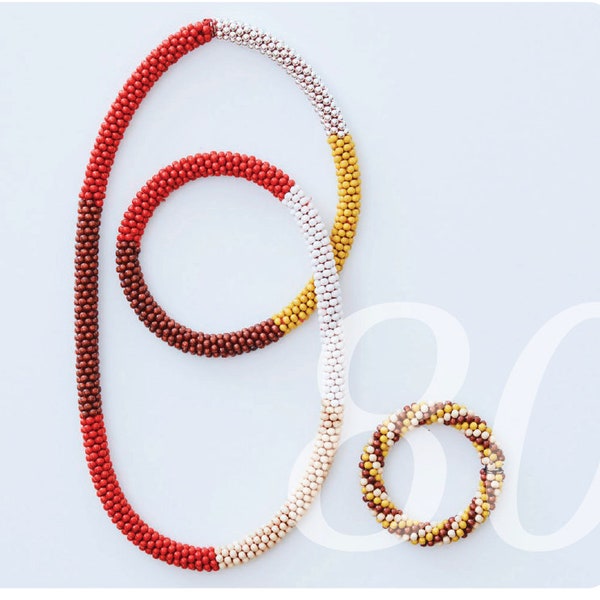 Crochet instructions for crocheting pearl necklaces. Learn to make necklaces with wooden beads, plastic beads or glass beads. Instructions in German