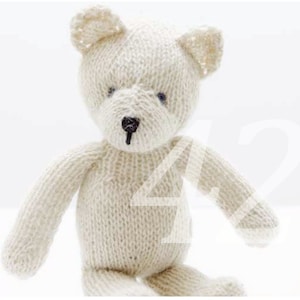 Strickanleitung für einen klassischen Teddybär. Kuscheltier Bär zum Nachstricken mit Strickanleitung und Strickschule in Deutsch Bild 1